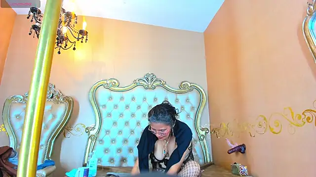 Snapshot of Celeste_Baker_ chatting on 12.31.24 Celeste Baker online show from 12.31.24