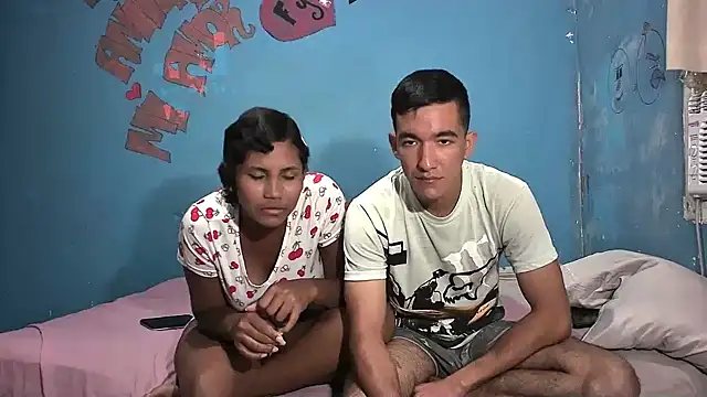 Snapshot of Sweetiefoxxx chatting on 01.24.25 Sweetiefoxxx online show from 01.24.25