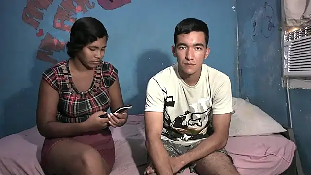 Snapshot of Sweetiefoxxx chatting on 02.20.25 Sweetiefoxxx online show from 02.20.25