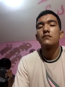 Snapshot of Sweetiefoxxx chatting on 03.06.25 Sweetiefoxxx online show from 03.06.25