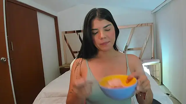 emma lopes online show from 03.25.26