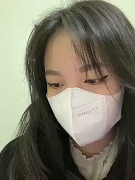 Snapshot of minmin2kk5 chatting on 02.10.25 minmin2kk5 online show from 02.10.25