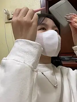 Snapshot of minmin2kk5 chatting on 02.10.25 minmin2kk5 online show from 02.10.25