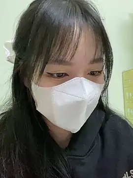 Snapshot of minmin2kk5 chatting on 03.10.25 minmin2kk5 online show from 03.10.25