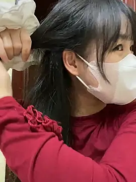 Snapshot of minmin2kk5 chatting on 03.17.25 minmin2kk5 online show from 03.17.25