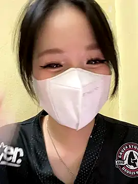 Snapshot of minmin2kk5 chatting on 09.18.25 minmin2kk5 online show from 09.18.25