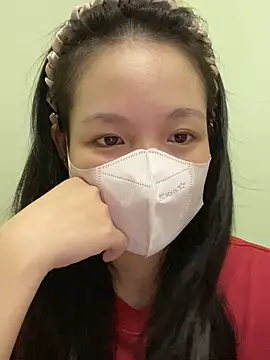 Snapshot of minmin2kk5 chatting on 10.15.25 minmin2kk5 online show from 10.15.25