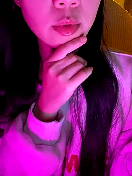 Snapshot of minmin2kk5 chatting on 11.07.25 minmin2kk5 online show from 11.07.25