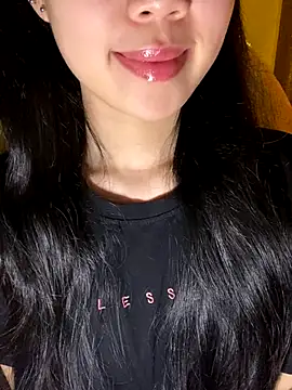 Snapshot of minmin2kk5 chatting on 11.09.25 minmin2kk5 online show from 11.09.25