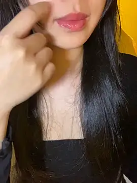 Snapshot of minmin2kk5 chatting on 11.11.25 minmin2kk5 online show from 11.11.25