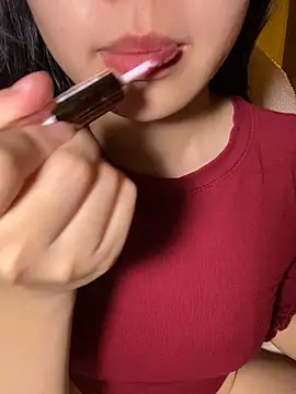 Snapshot of minmin2kk5 chatting on 11.16.25 minmin2kk5 online show from 11.16.25