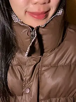 Snapshot of minmin2kk5 chatting on 11.20.25 minmin2kk5 online show from 11.20.25