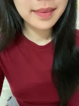 Snapshot of minmin2kk5 chatting on 11.25.25 minmin2kk5 online show from 11.25.25