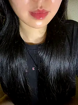 Snapshot of minmin2kk5 chatting on 12.02.25 minmin2kk5 online show from 12.02.25