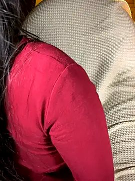 Snapshot of minmin2kk5 chatting on 12.02.25 minmin2kk5 online show from 12.02.25