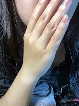 Snapshot of minmin2kk5 chatting on 12.04.25 minmin2kk5 online show from 12.04.25