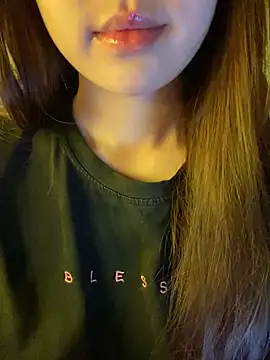 minmin2kk5 online show from 04.24.26