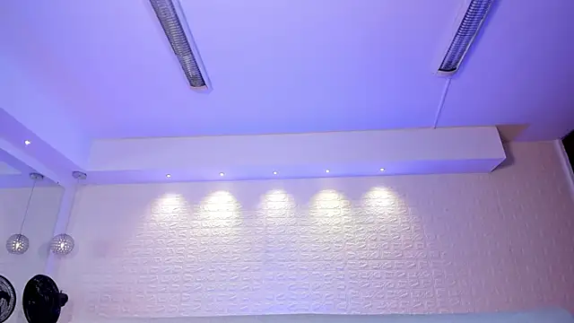 violet scott online show from 01.30.25