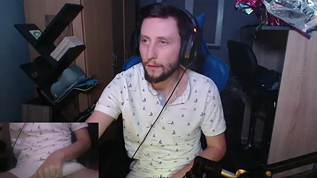 MikeyLevinePH online show from 10.05.25