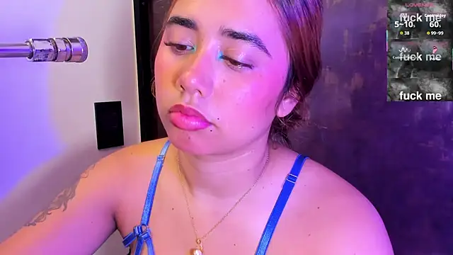 issie cute online show from 05.21.26