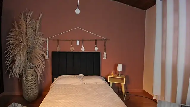 Elecktra sweet online show from 12.15.25