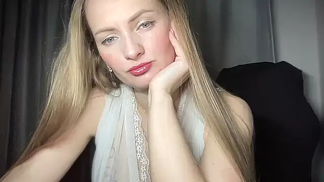 Snapshot of Viola_sweet chatting on 01.31.25 Viola sweet online show from 01.31.25