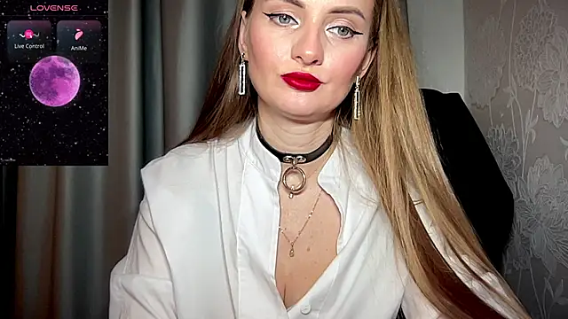 Snapshot of Viola_sweet chatting on 03.17.25 Viola sweet online show from 03.17.25