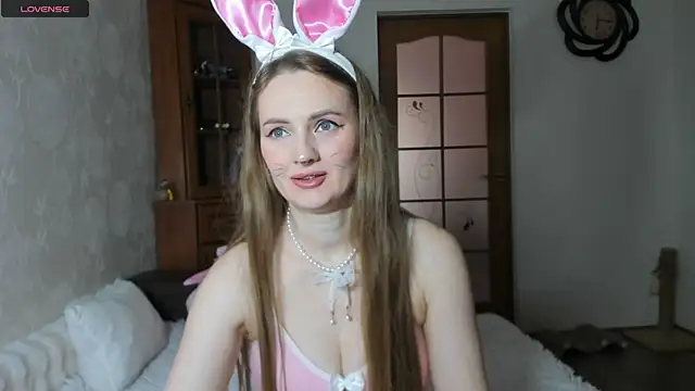 Snapshot of Viola_sweet chatting on 04.06.26 Viola sweet online show from 04.06.26