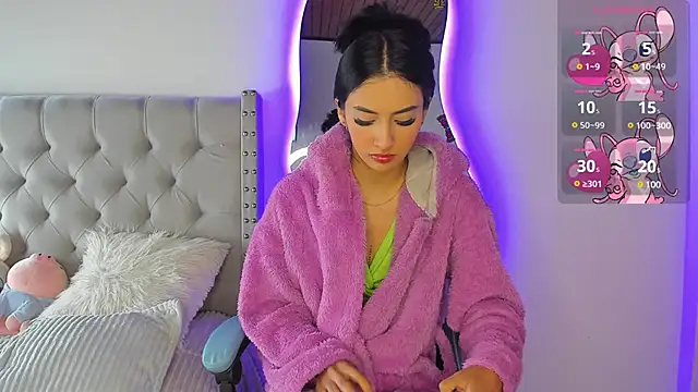 Snapshot of Violet_Rost chatting on 03.08.25 Violet Rost online show from 03.08.25