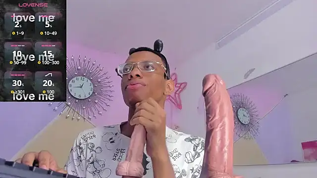 Tiffany Valentine15 online show from 11.18.25