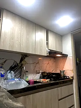 Snapshot of Herem369 chatting on 10.29.25 Herem369 online show from 10.29.25