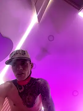 Snapshot of Herem369 chatting on 11.01.25 Herem369 online show from 11.01.25