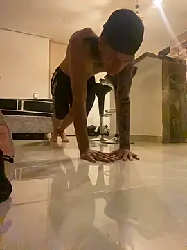 Snapshot of Herem369 chatting on 11.07.25 Herem369 online show from 11.07.25