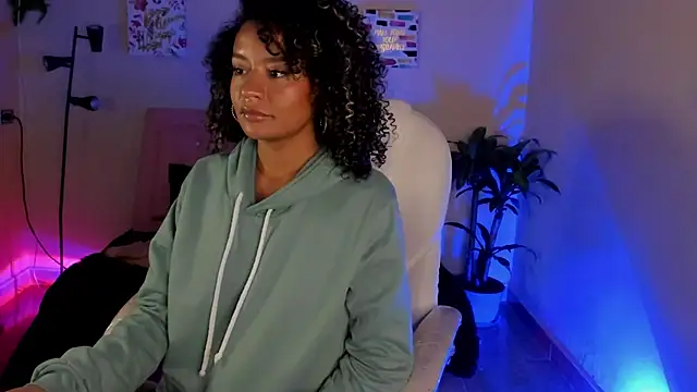 keyla roberts777 online show from 02.21.25