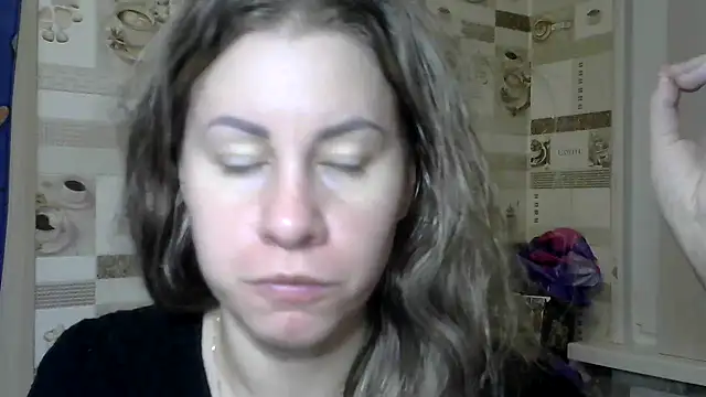 TherestlessKitty online show from 12.13.24