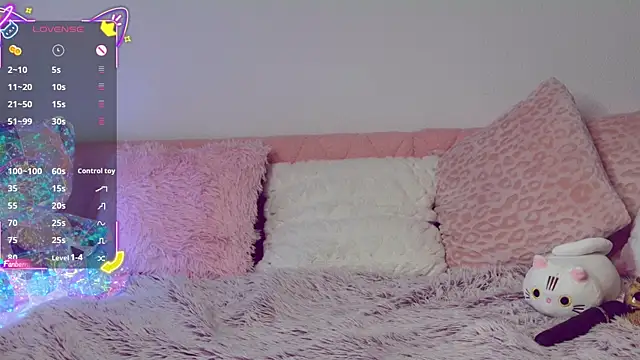 Snapshot of nora_the_strange chatting on 10.14.25 nora the strange online show from 10.14.25