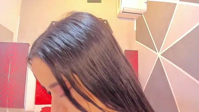 Snapshot of Karoll014 chatting on 11.20.25 Karoll014 online show from 11.20.25