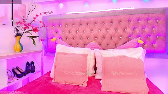 Tayzon Foxxx online show from 10.11.25