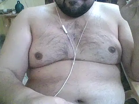 ARYANAVAILABLE online show from 02.04.25