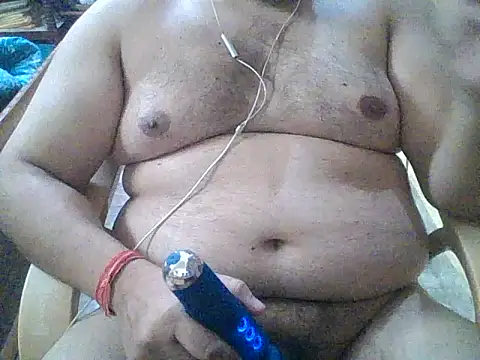 ARYANAVAILABLE online show from 09.29.25