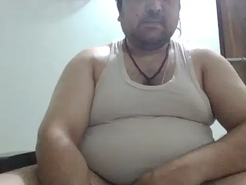 Snapshot of ARYANAVAILABLE chatting on 07.05.26 ARYANAVAILABLE online show from 07.05.26