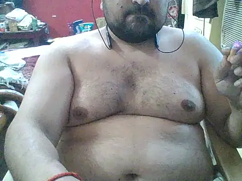 Snapshot of ARYANAVAILABLE chatting on 07.20.26 ARYANAVAILABLE online show from 07.20.26