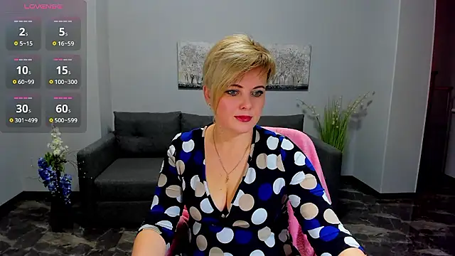 Julia Wilsone online show from 01.16.26