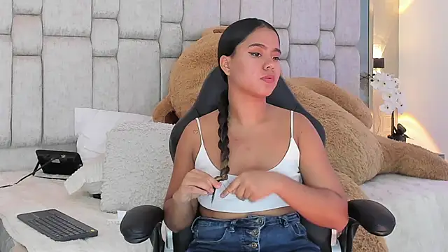 Marilyn-Cooper online show from 02.23.25