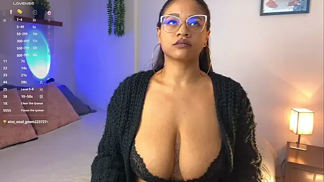 Snapshot of aleiasc chatting on 10.02.25 aleiasc online show from 10.02.25