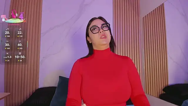 Snapshot of juicy_led_ chatting on 09.22.25 juicy led online show from 09.22.25