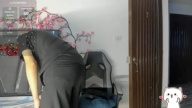 Black Rose2 online show from 10.18.25