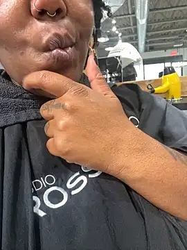 Goddess Nafeesha online show from 10.30.25