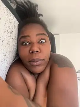 Goddess Nafeesha online show from 12.05.25