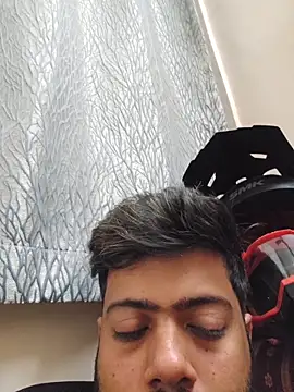 Hornie small Dick01 online show from 02.15.26